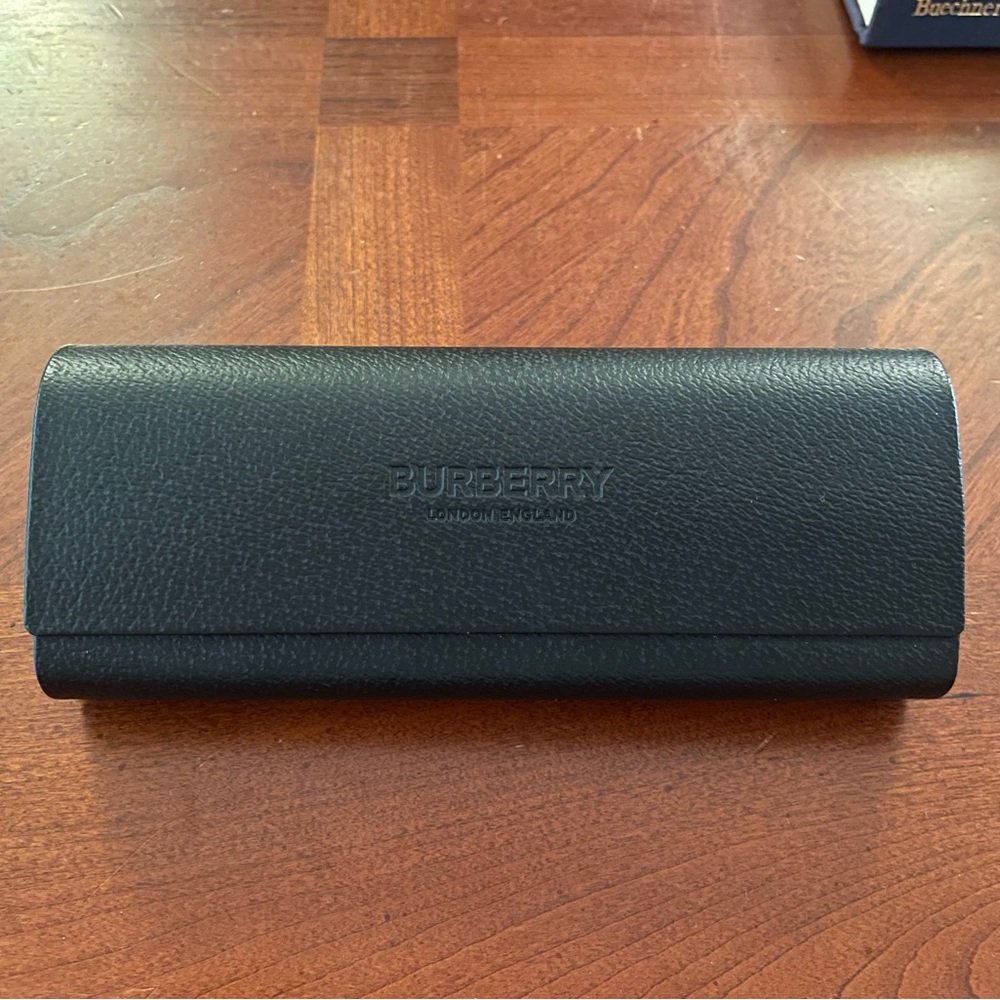 Burberry Sunglasses - Picture 5 of 7